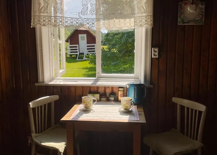 Domek letniskowy Little Garden House *